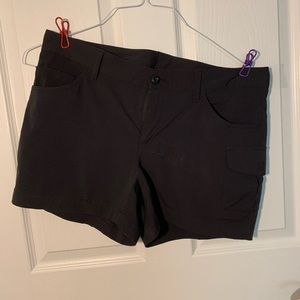 Womens Eddie Bauer Travex Cargo Shorts Black, size 10
